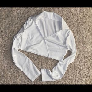 LONG SLEEVE WHITE CROP TOP